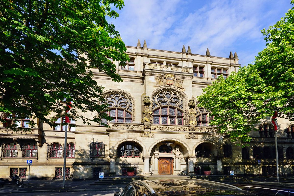 16 - 35 mm Obektiv Zeiss Test Duisburger Rathaus