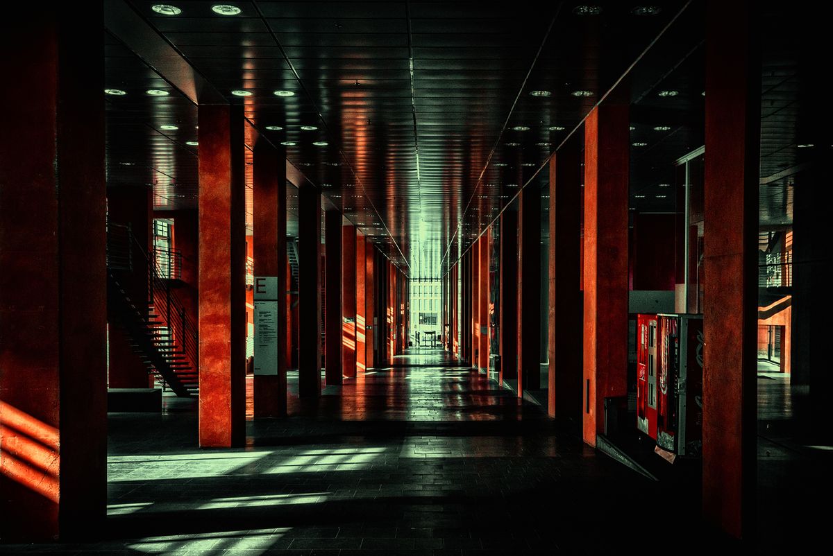 Sony Alpha 99, SAL-1635Z, ISO 1000, 1/8s bei f/19, freihand.